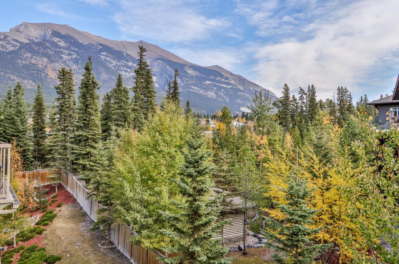 Charming 1 Bdrm Plus Loft With Views Managed By Little Sister Getaways Canmore Zewnętrze zdjęcie